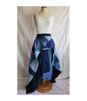 Mam'zelle Funky'Up - boutique, magie, transformation, beauté, œuvre unique, élégant, original, écologie, textile usagé, confection écoresponsable, veste, robe, jupe, haut, pantalon, accessoire, lausanne, vaud, suisse